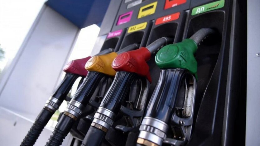 Українцям назвали основні причини підвищення цін на бензин, ДП та автогаз
